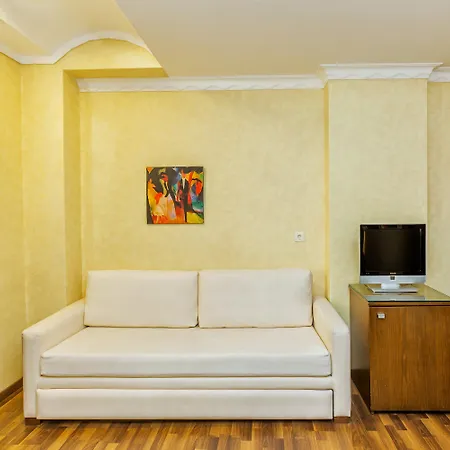 Готель Egnatia 3*