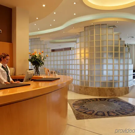 Готель Egnatia 3*