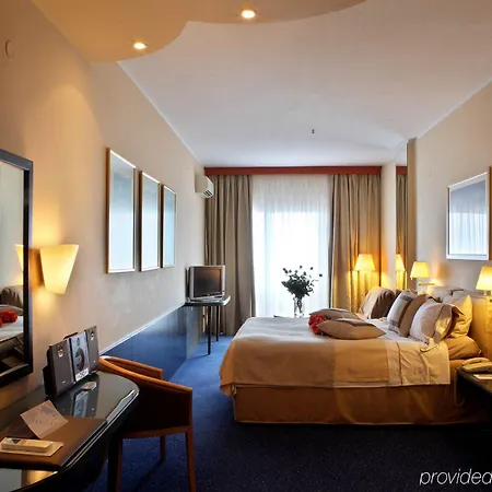 Egnatia 3*
